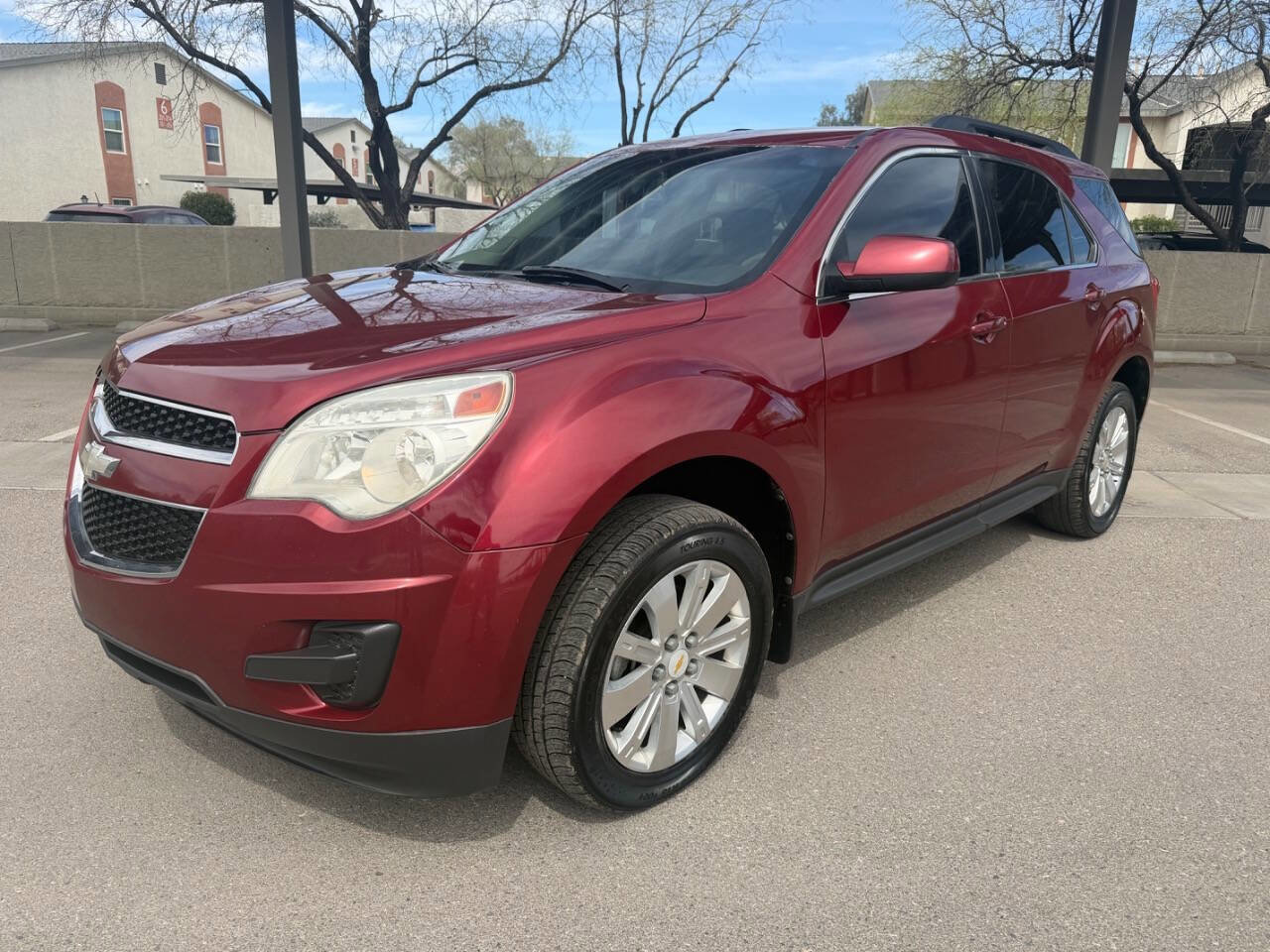 Used 2010 Chevrolet Equinox LT image 2