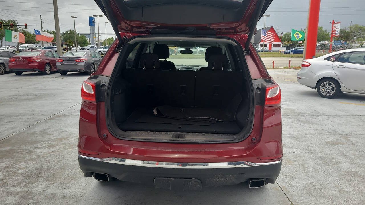 Used 2018 Chevrolet Equinox LT FWD image 12