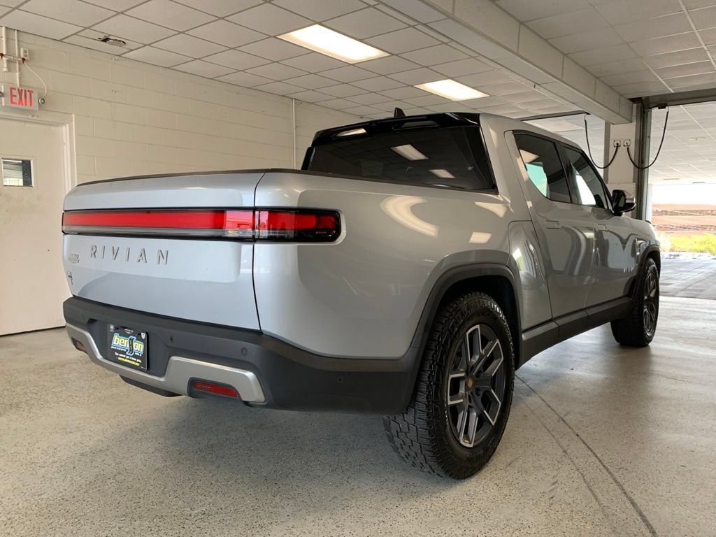 Used 2024 Rivian R1T Adventure AWD/4WD image 4