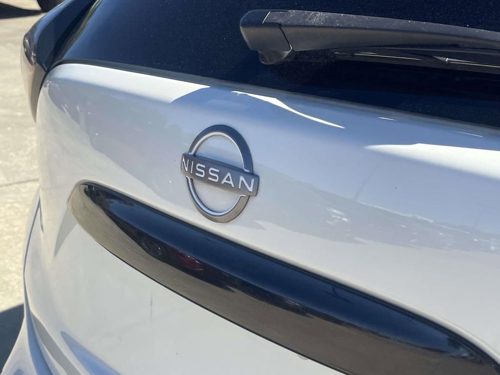 Used 2023 Nissan Murano SV w/ SV Midnight Edition Package image 9