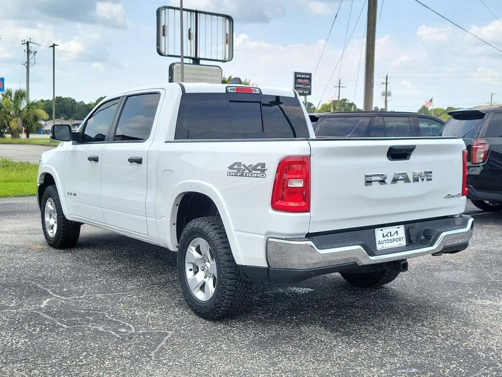 Used 2025 RAM 1500 Big Horn AWD/4WD image 3