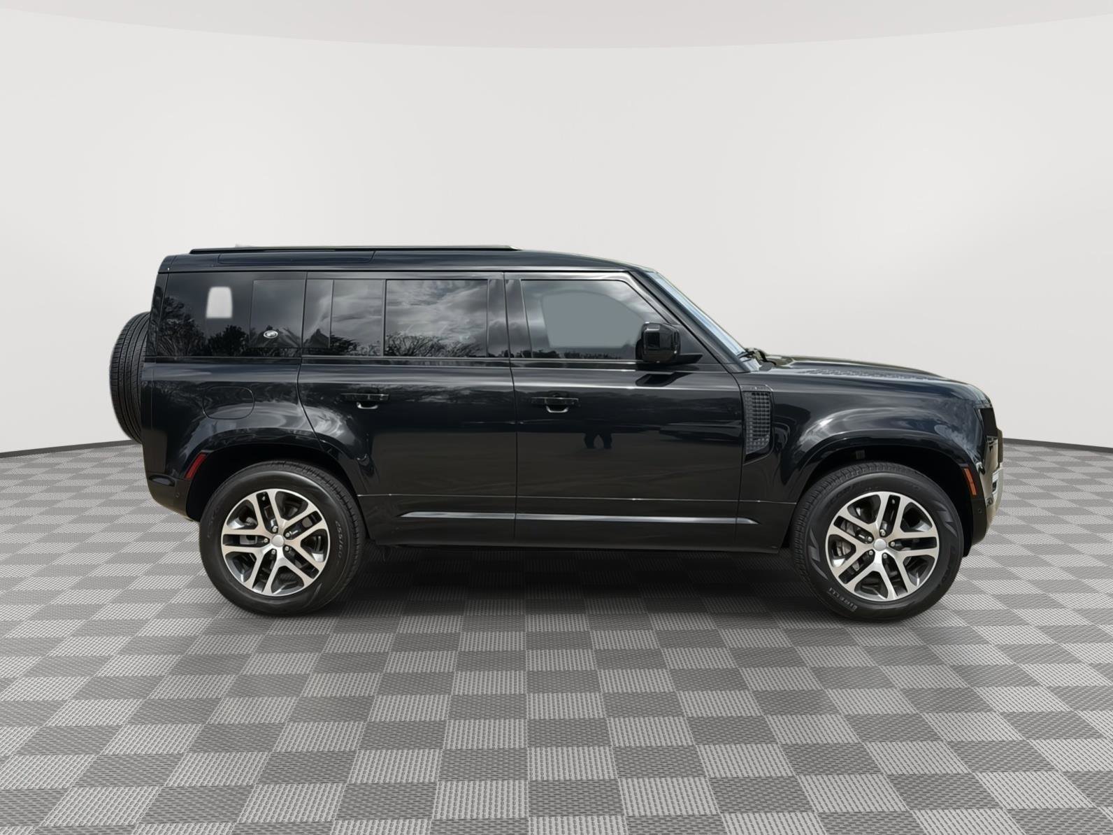 Used 2022 Land Rover Defender 110 XS Edition image 6