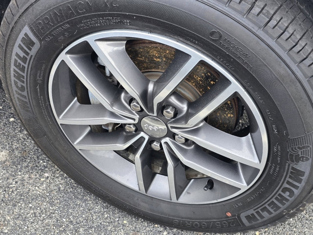 Used 2018 Jeep Grand Cherokee Limited image 22