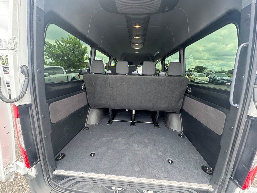 Used 2025 Mercedes-Benz Sprinter 2500 image 14