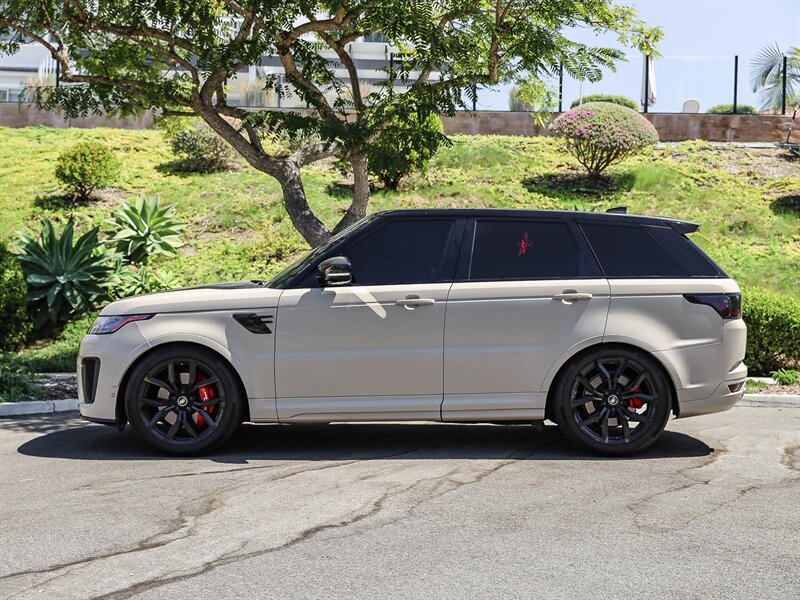 Used 2022 Land Rover Range Rover Sport SVR Carbon Edition AWD/4WD image 2