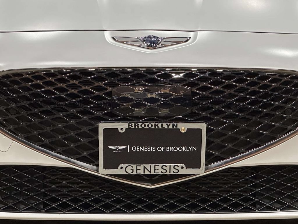Used 2023 Genesis G70 2.0T w/ Sport Prestige Package AWD/4WD image 9