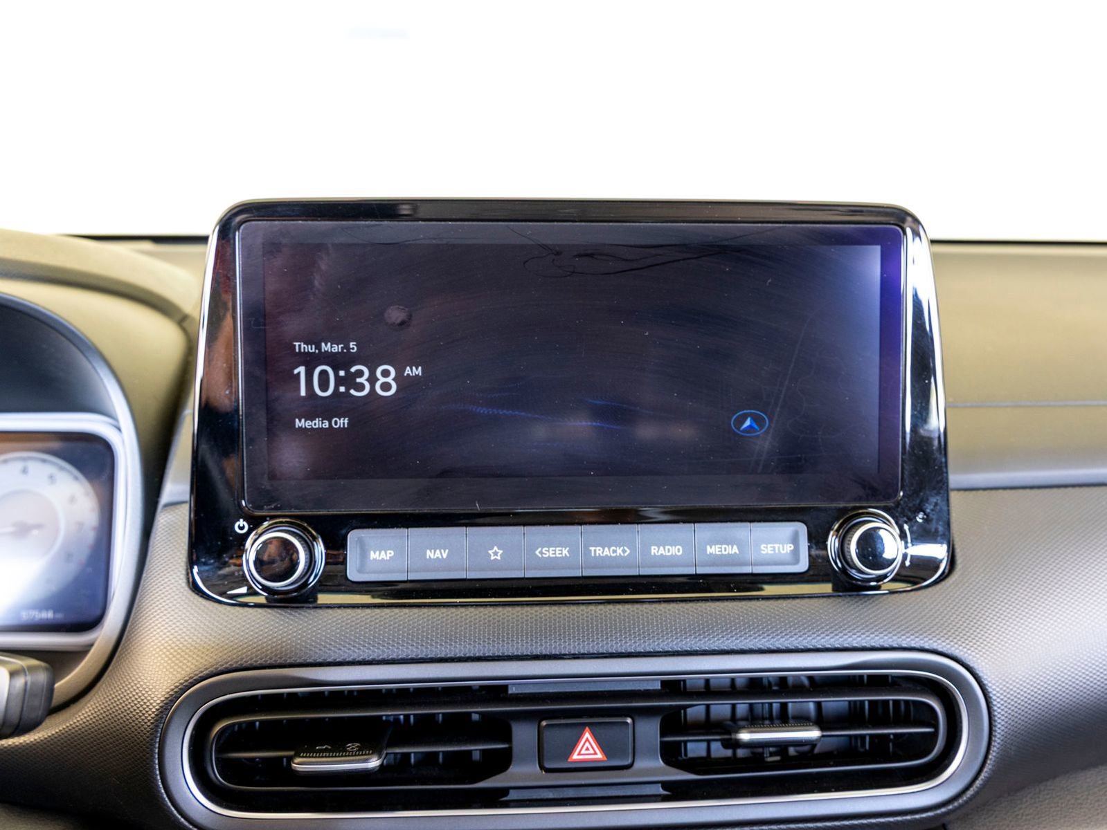 Used 2023 Hyundai Kona Limited image 13