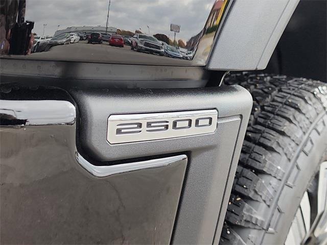 New 2026 GMC Sierra 2500 Denali w/ Denali Reserve Package image 12