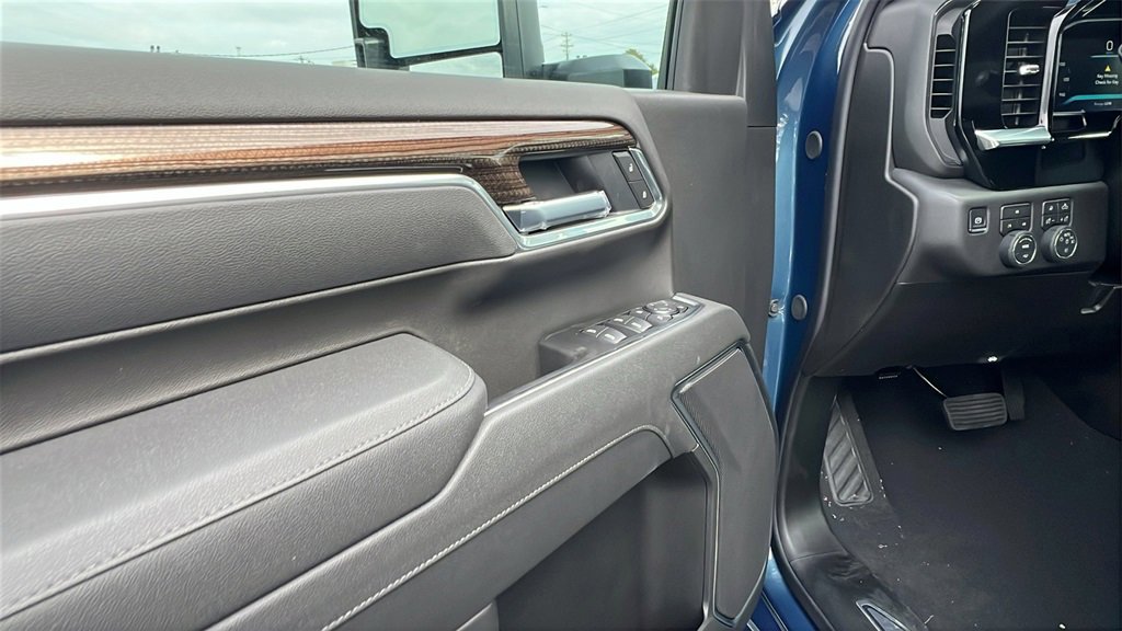 New 2026 Chevrolet Silverado 2500 LT w/ Trail Boss Package image 12