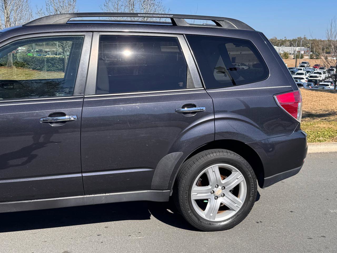 Used 2010 Subaru Forester 2.5X Limited w/ Popular Equipment Group 5B image 7