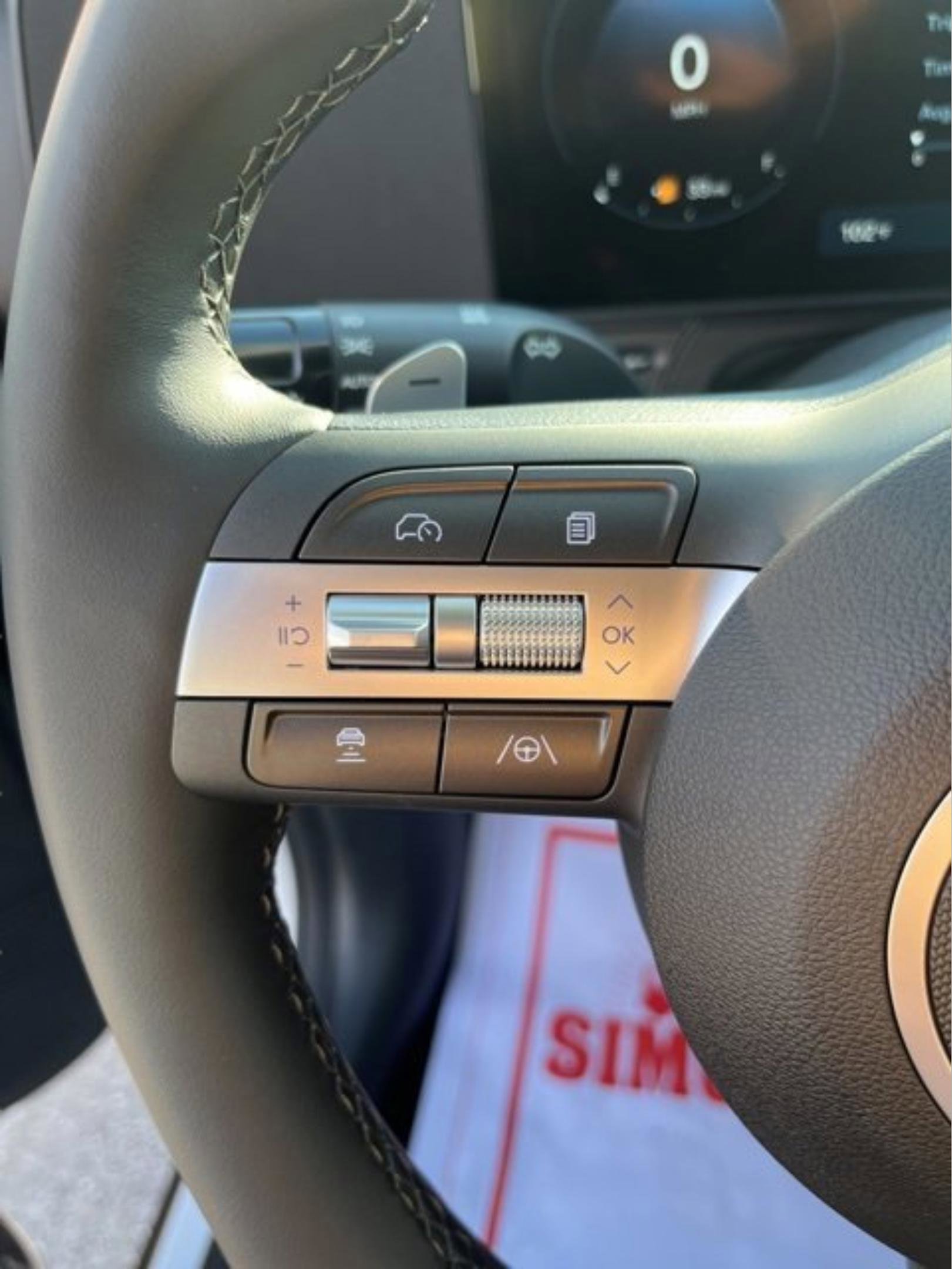 Certified 2025 Hyundai Kona SEL AWD/4WD image 10