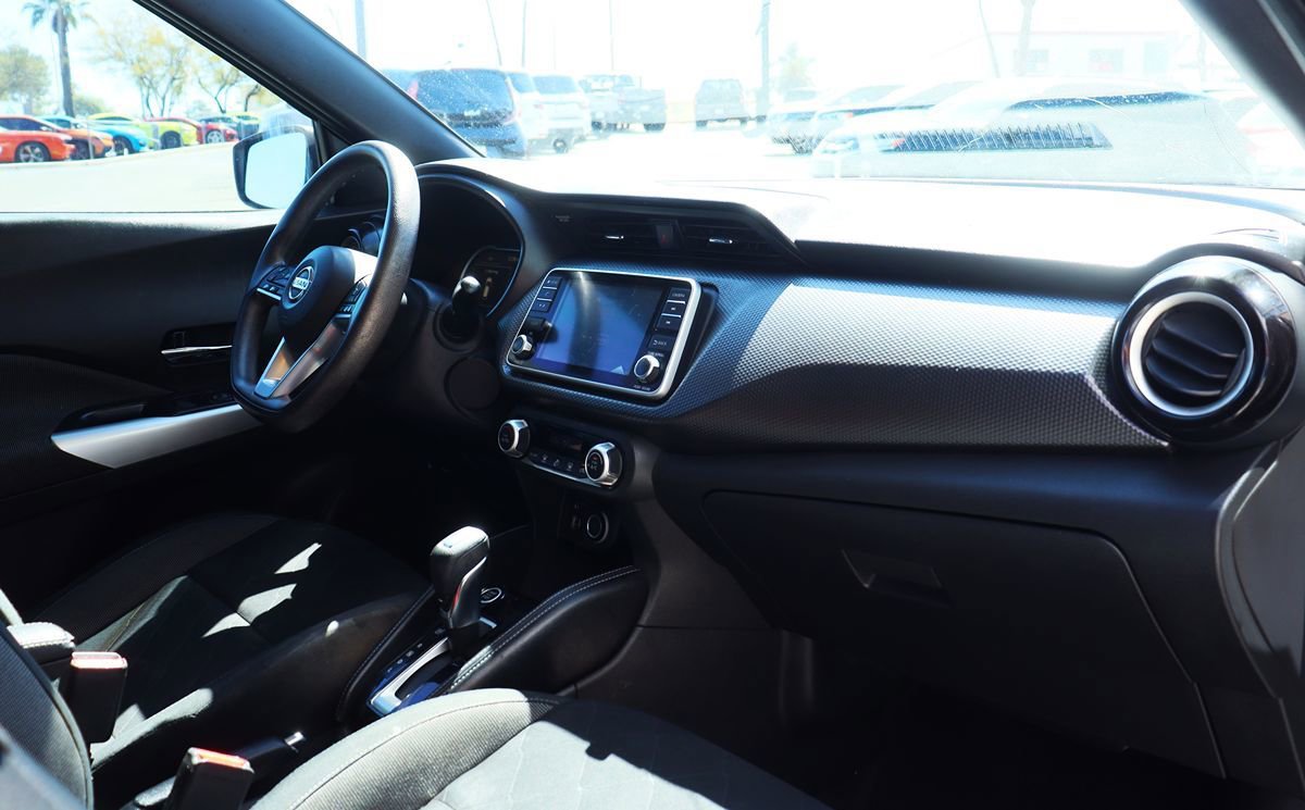 Used 2020 Nissan Kicks SV FWD image 35