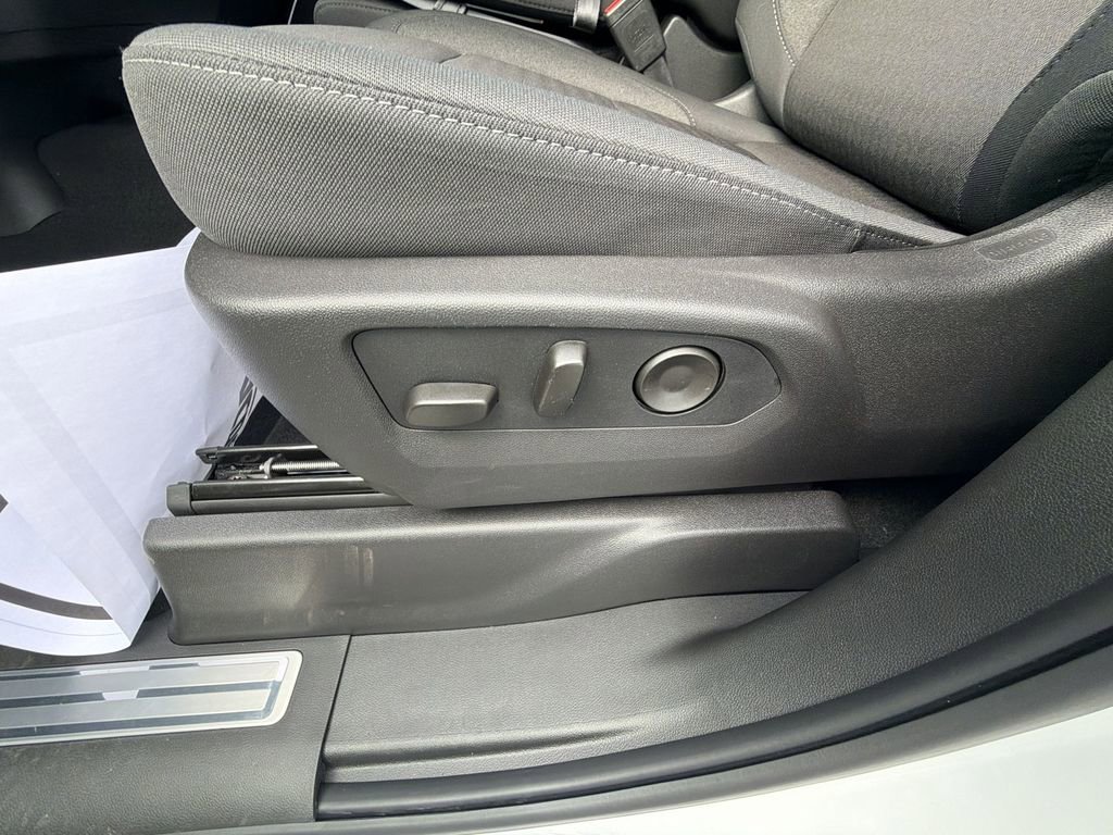 New 2026 Chevrolet Silverado 1500 LT image 18