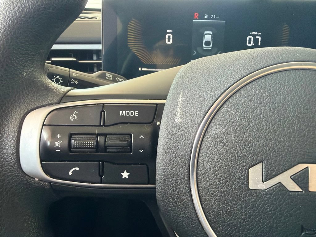 Used 2025 Kia K5 LXS FWD image 27