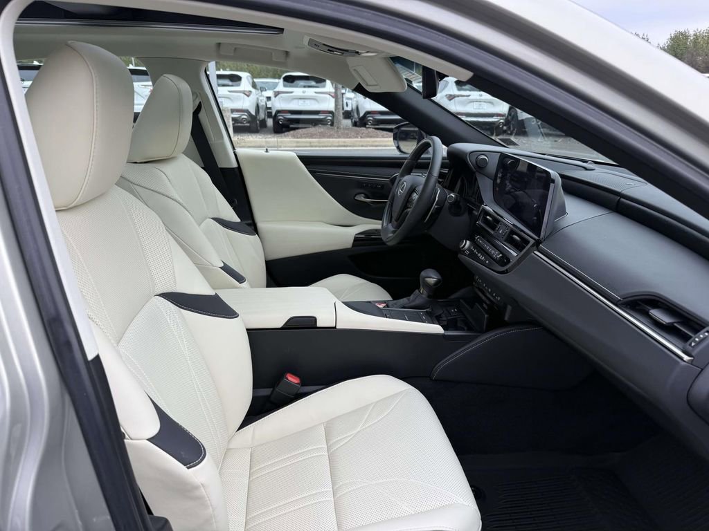 Used 2022 Lexus ES 350 Ultra Luxury image 14
