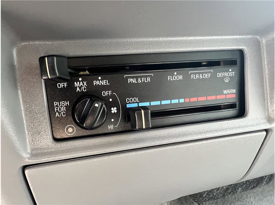 Used 1994 Ford Explorer 4WD 4-Door image 33