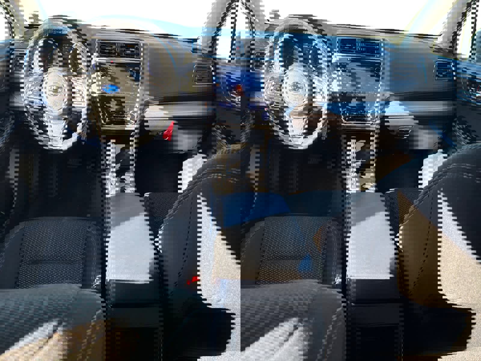 Used 2018 Subaru Outback 2.5i Premium image 12