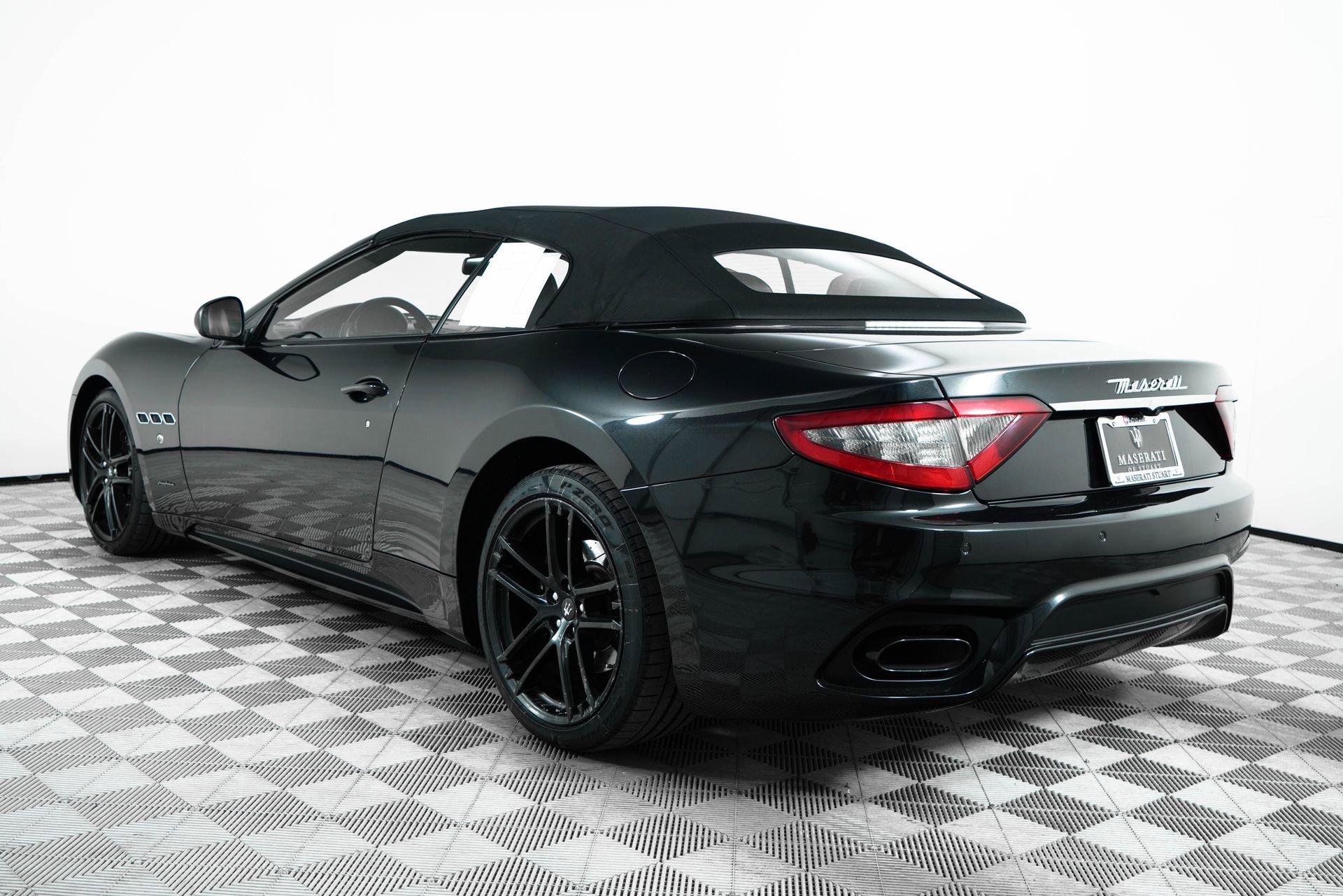 Used 2018 Maserati GranTurismo Sport image 7