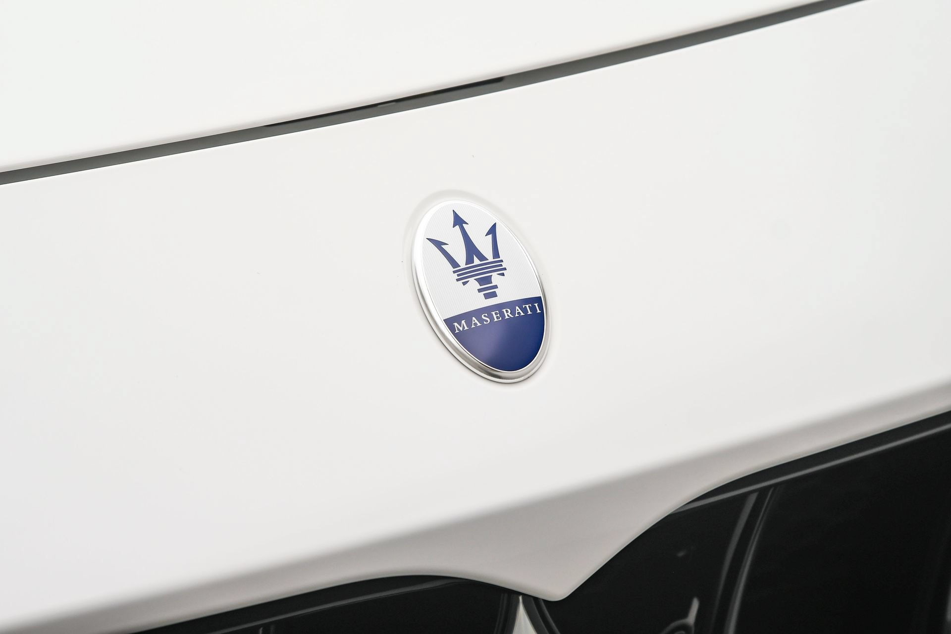 Used 2025 Maserati Grecale Modena AWD/4WD image 27