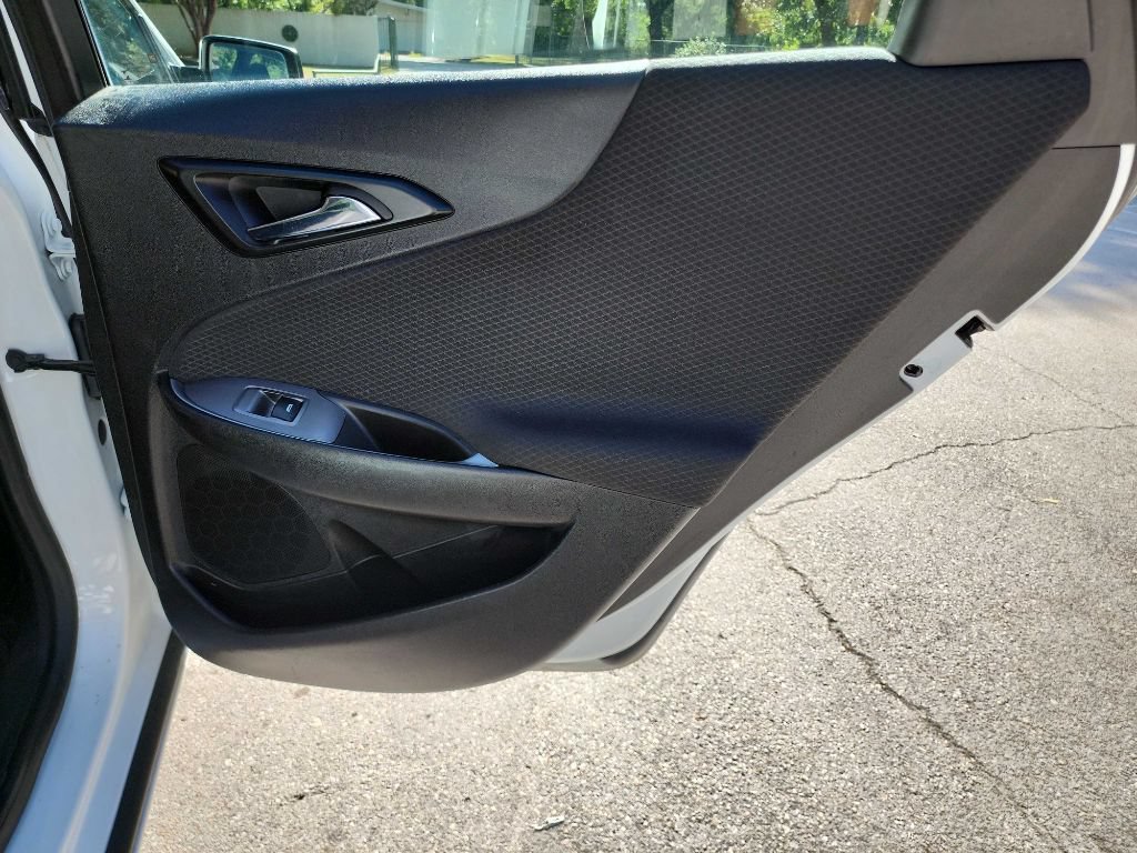 Used 2023 Chevrolet Malibu LS FWD image 27