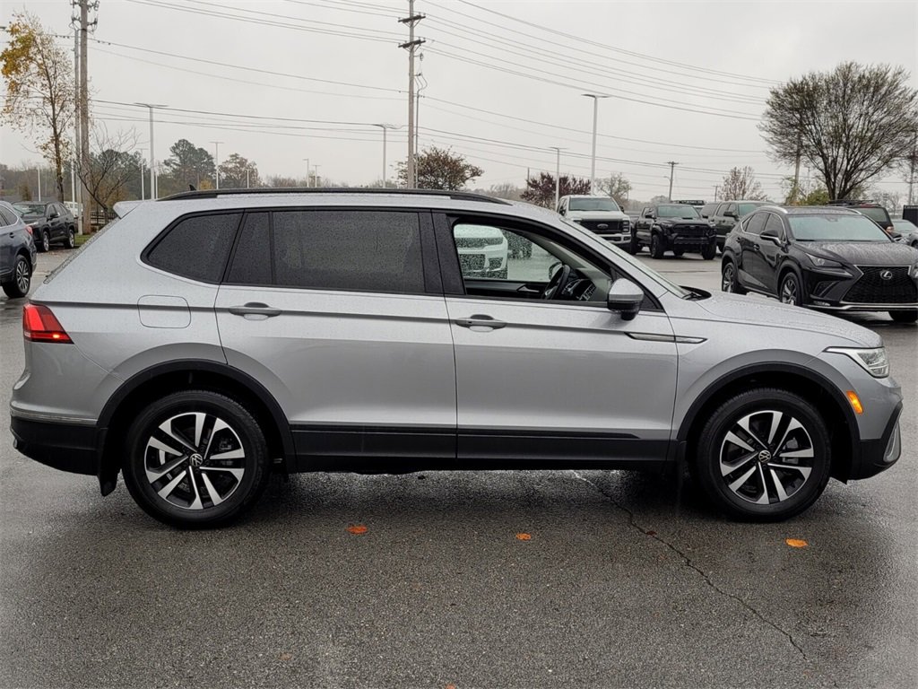 Used 2024 Volkswagen Tiguan S image 2