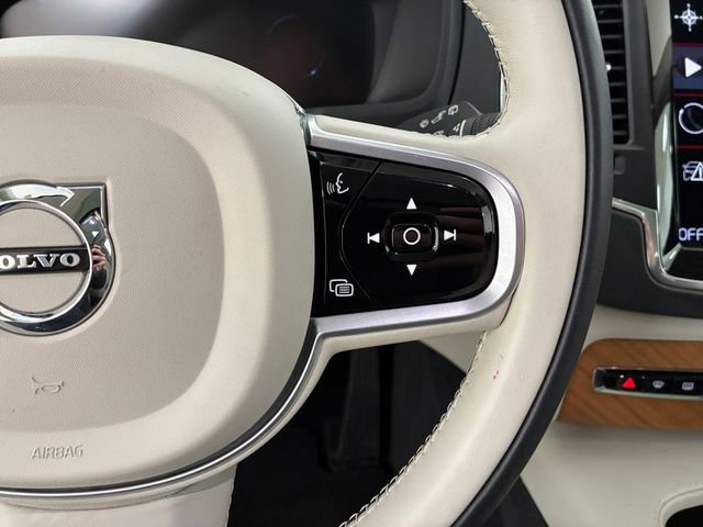 Used 2022 Volvo XC90 T5 Momentum image 24