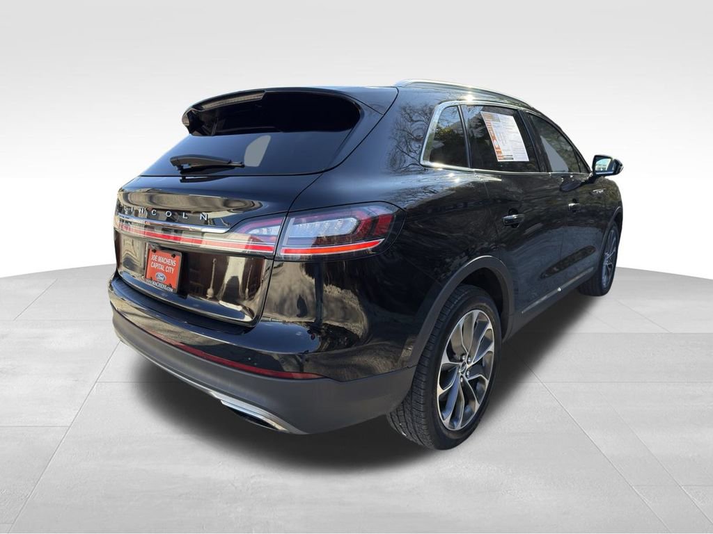 Used 2022 Lincoln Nautilus Reserve w/ Luxury Package image 6