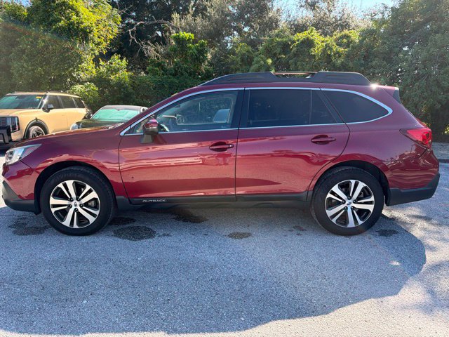 Used 2018 Subaru Outback 2.5i Limited AWD/4WD image 2