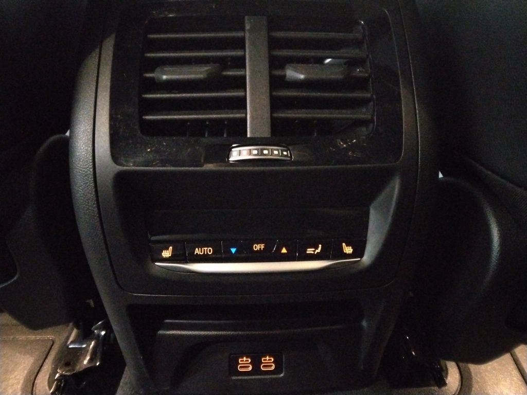 Used 2023 BMW X4 M40i image 39