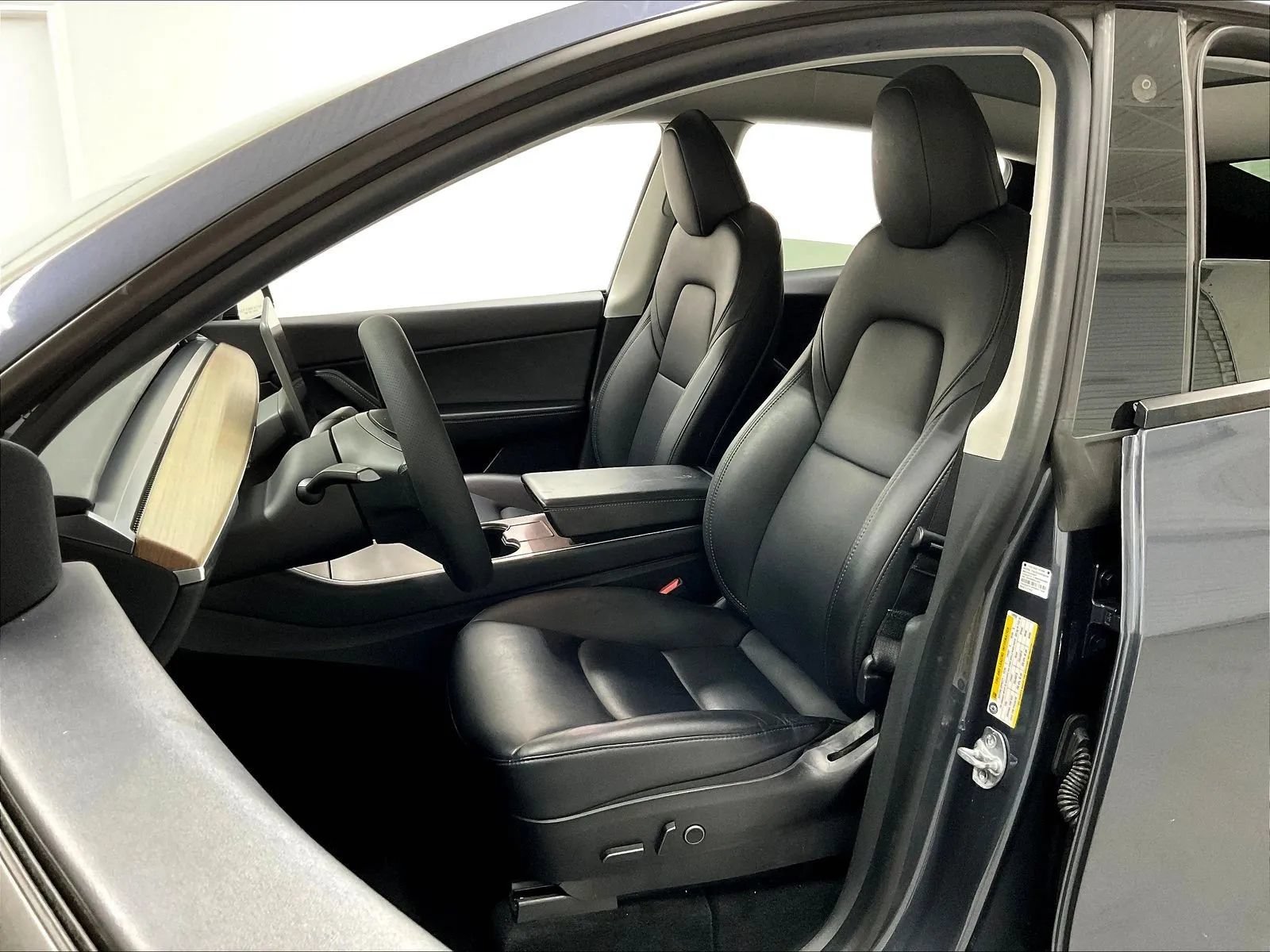 Used 2023 Tesla Model Y Long Range AWD/4WD image 13