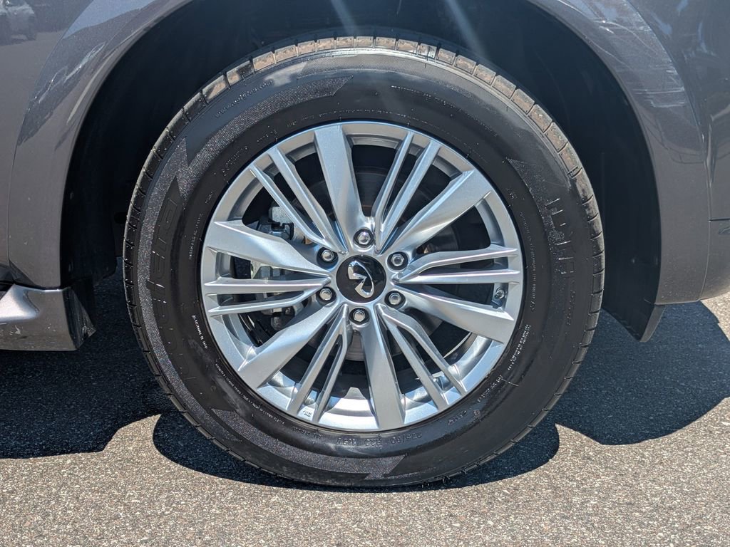 Certified 2024 INFINITI QX80 Luxe AWD/4WD image 11