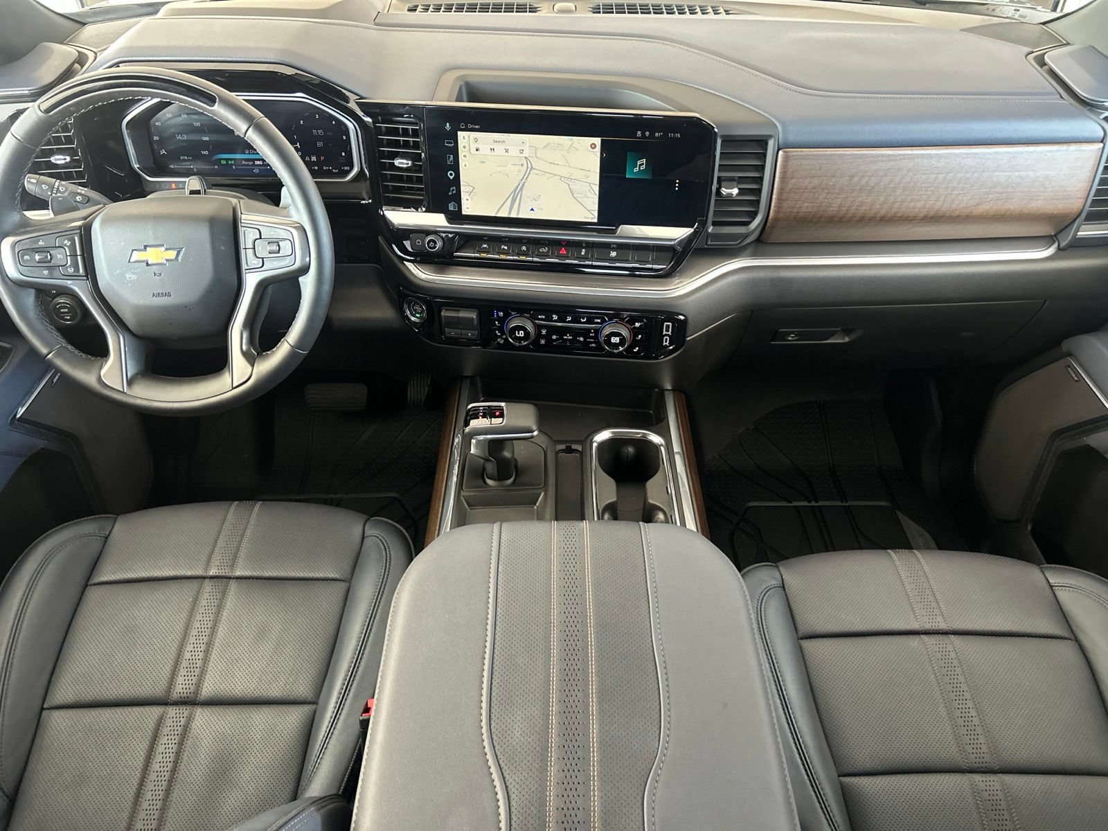 Used 2026 Chevrolet Silverado 1500 High Country AWD/4WD image 15