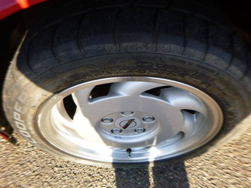 Used 1992 Chevrolet Corvette Convertible RWD image 26