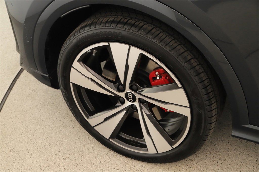 New 2025 Audi SQ5 Premium Plus image 29