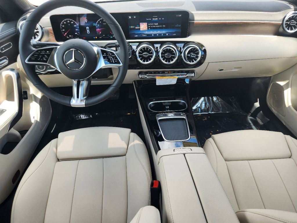 New 2025 Mercedes-Benz CLA 250 4MATIC image 12