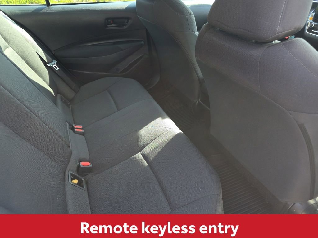 Used 2022 Toyota Corolla LE image 16