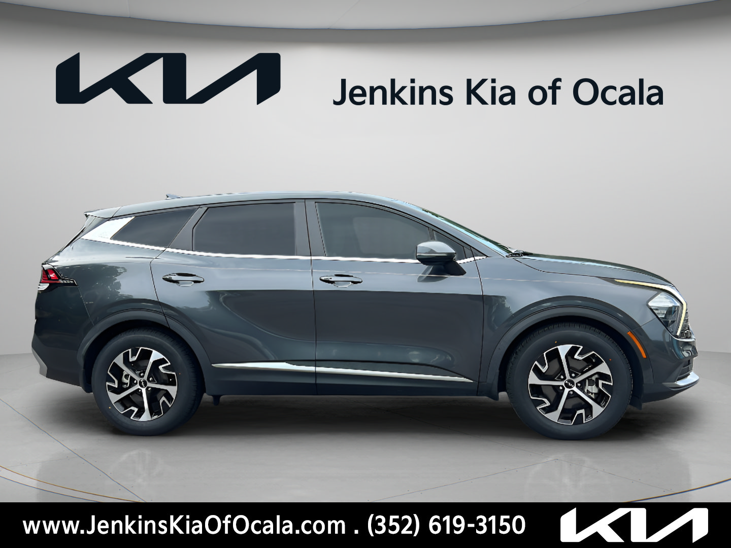 Certified 2023 Kia Sportage EX FWD image 2