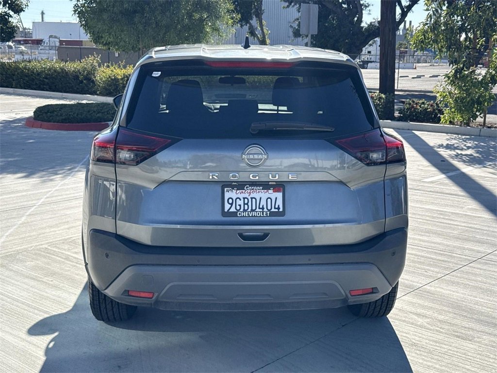 Used 2023 Nissan Rogue S image 4