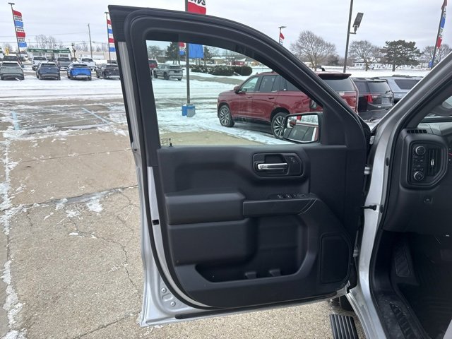 Used 2022 Chevrolet Silverado 1500 Custom image 13