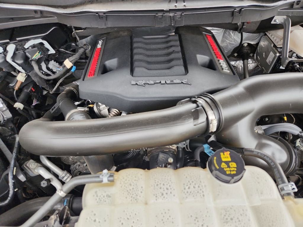 Used 2025 Ford F150 Raptor AWD/4WD image 18