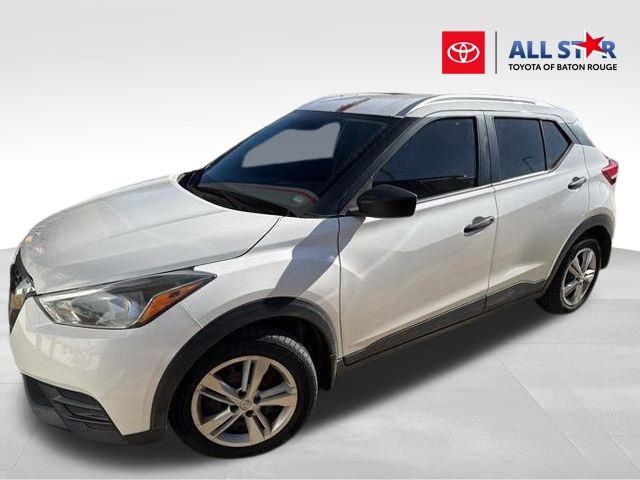 Used 2019 Nissan Kicks S w/ Exterior Electronics Package image 1