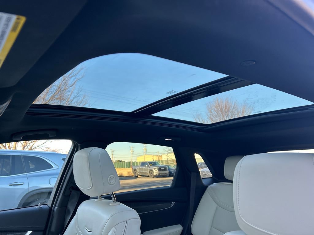 New 2025 Cadillac XT5 Sportv w/ Technology Package image 16
