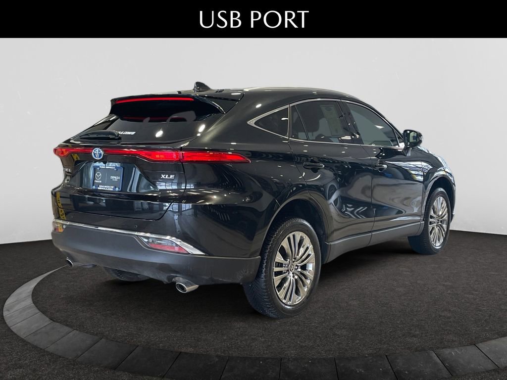 Used 2023 Toyota Venza XLE image 5