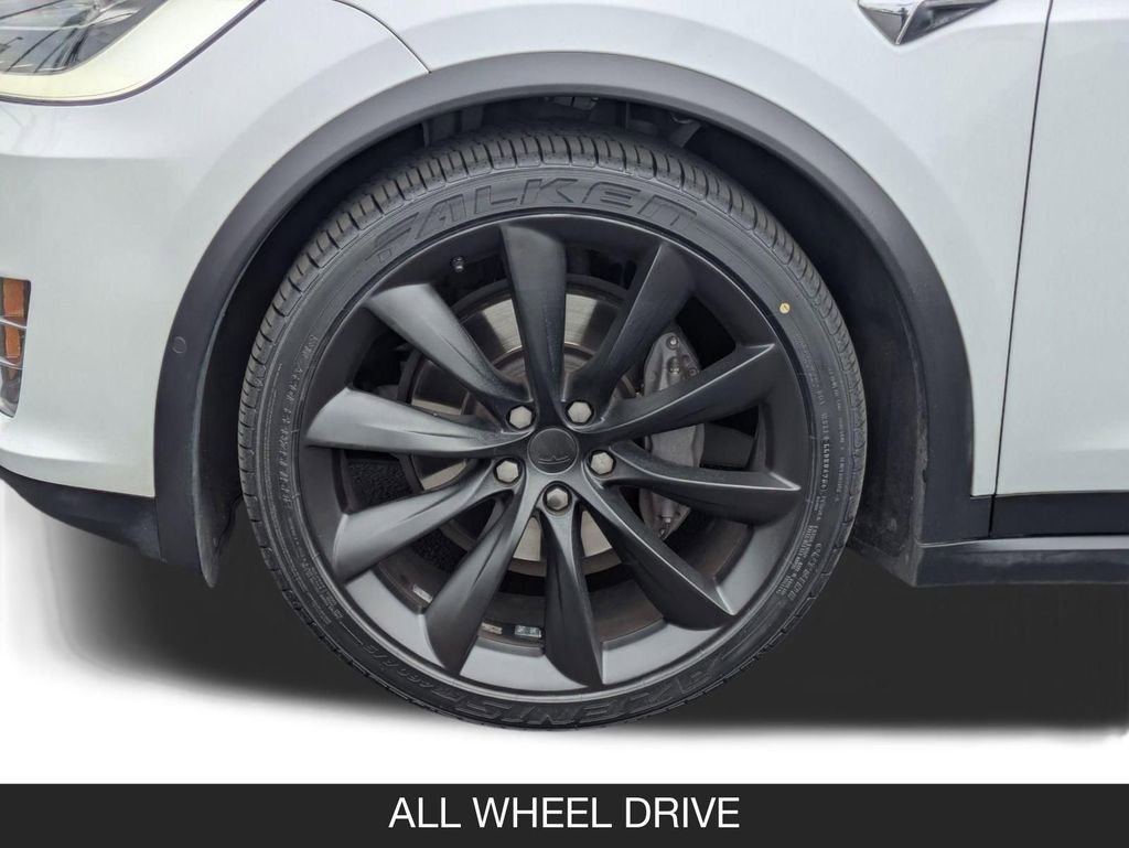 Used 2018 Tesla Model X 75D AWD/4WD image 11