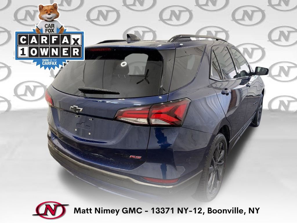 Used 2023 Chevrolet Equinox RS AWD/4WD image 2