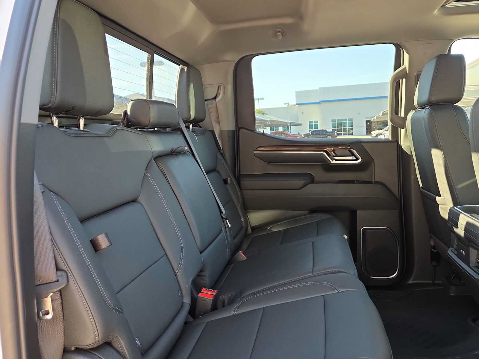 Used 2026 Chevrolet Silverado 1500 LT Trail Boss w/ Safety Package AWD/4WD image 17