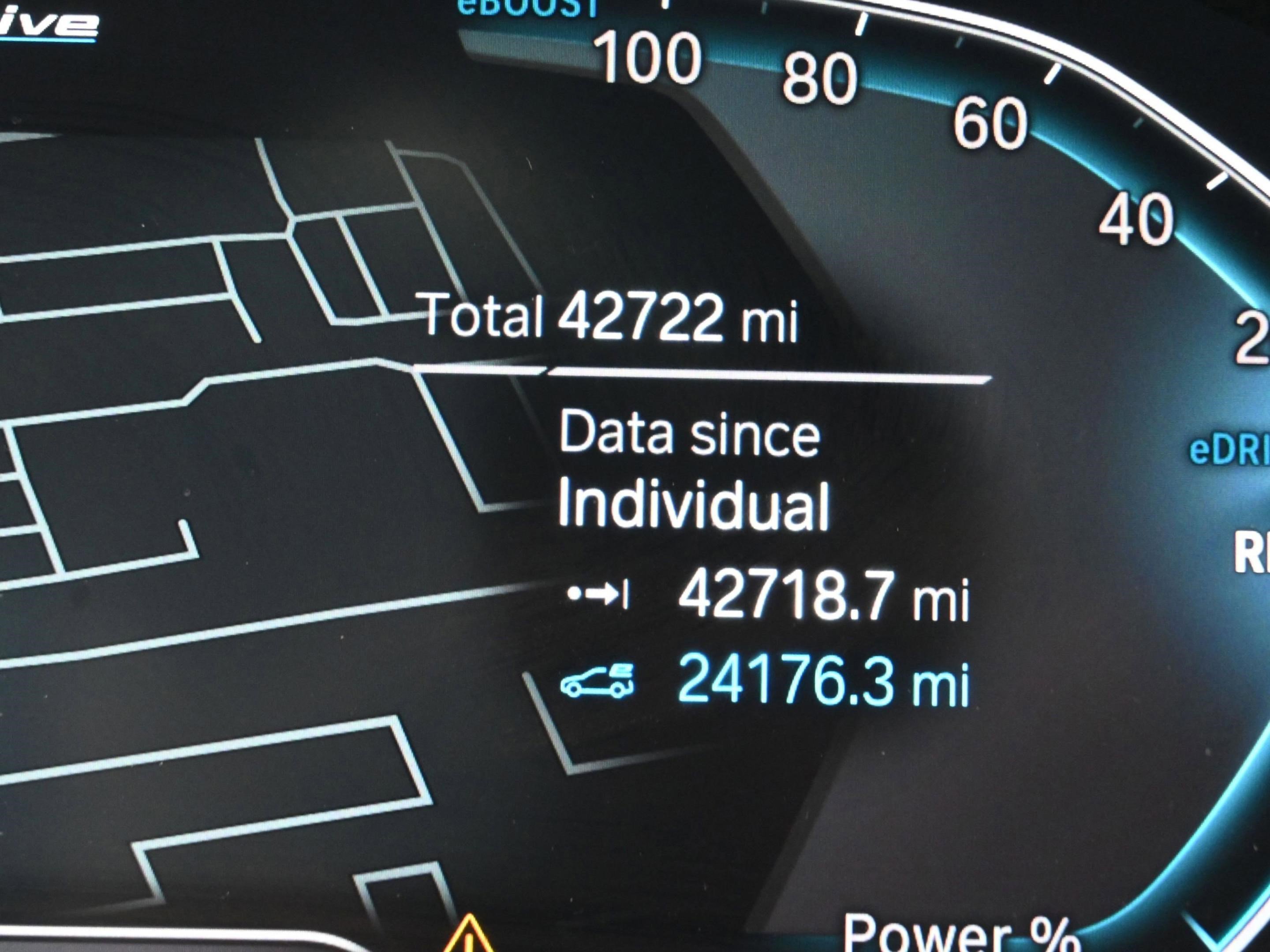 Used 2022 BMW X5 xDrive45e w/ Parking Assistance Package image 35