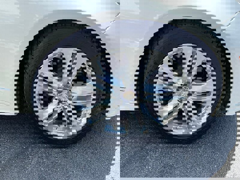 Used 2011 Mercedes-Benz E 350 Coupe image 11