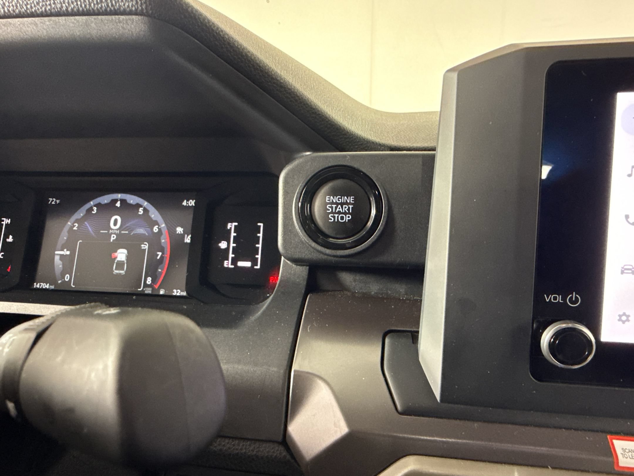 Used 2024 Toyota Tacoma SR5 RWD image 20