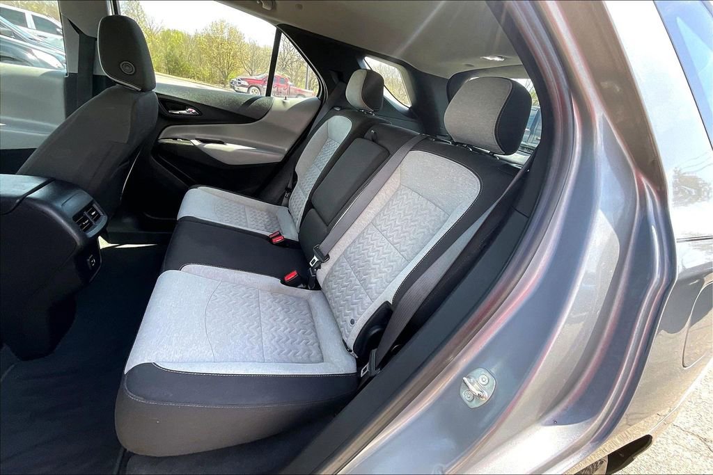 Used 2023 Chevrolet Equinox LS AWD/4WD image 25